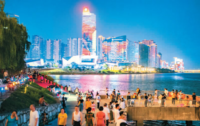 年輕人為何愛上Citywalk城市漫步？